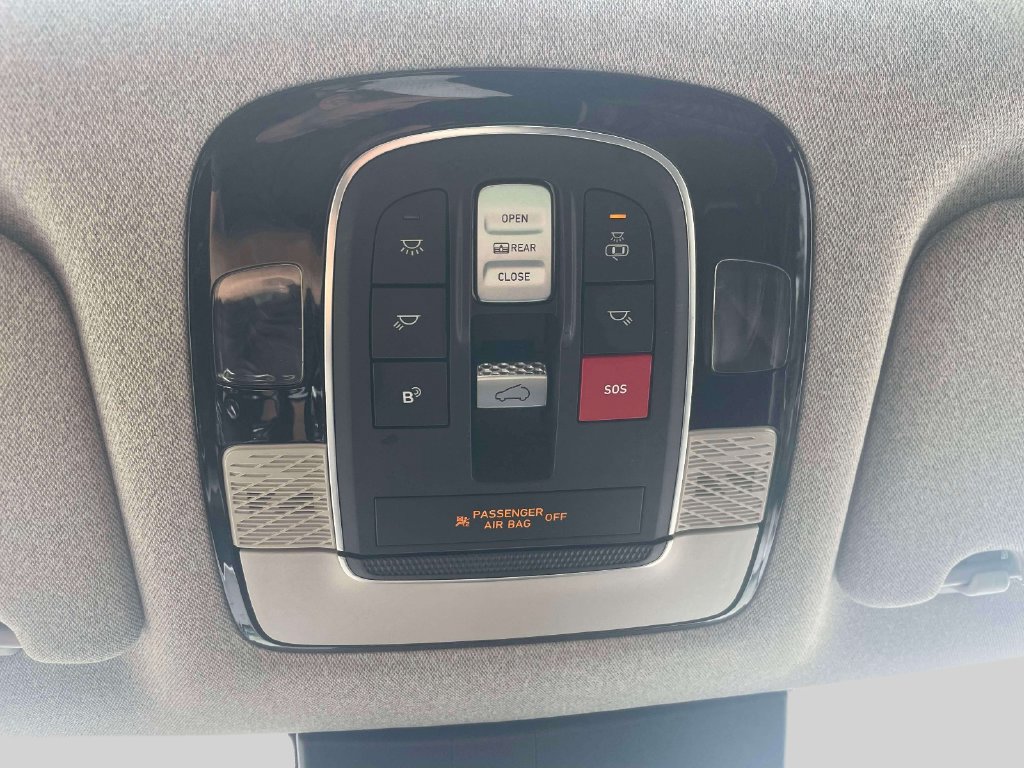 Used 2023 Hyundai Palisade Limited AWD/4WD image 32
