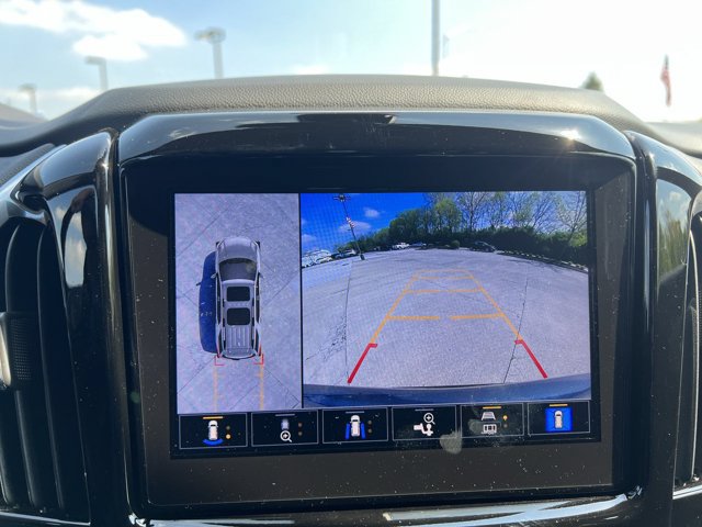 Used 2023 Chevrolet Traverse Premier w/ Redline Edition FWD image 15