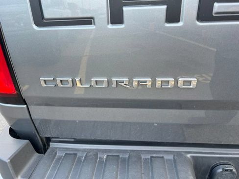 Used 2022 Chevrolet Colorado Z71 AWD/4WD image 7