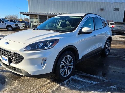 Used 2021 Ford Escape SEL image 2