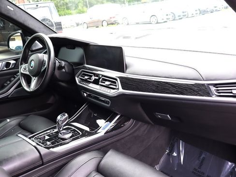 Used 2020 BMW X7 M50i w/ Dynamic Handling Package AWD/4WD image 18