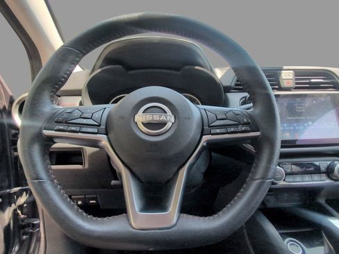 Used 2024 Nissan Versa SR FWD image 27