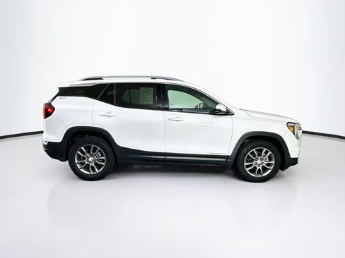 Used 2023 GMC Terrain SLT w/ Infotainment Package II AWD/4WD image 10