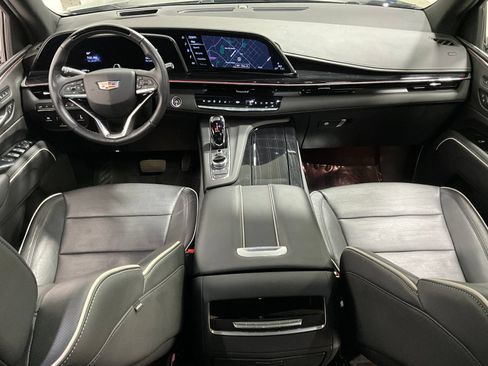 Used 2024 Cadillac Escalade Sport w/ LPO, ONYX Package AWD/4WD image 16