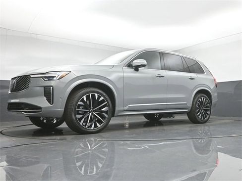 New 2026 Volvo XC90 B6 Plus w/ Protection Package Premier image 42