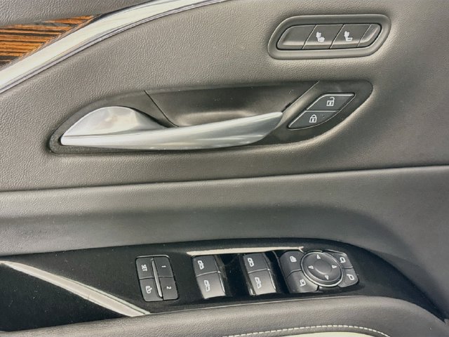 Used 2024 Cadillac Escalade Luxury AWD/4WD image 18