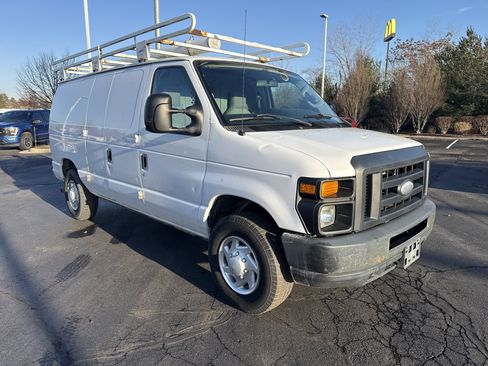 Used 2014 Ford E-250 and Econoline 250 image 10