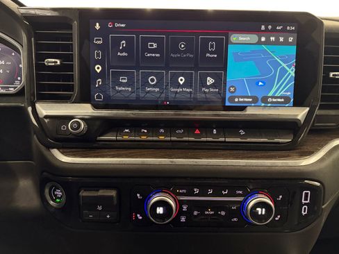 Used 2025 GMC Sierra 1500 Elevation image 18