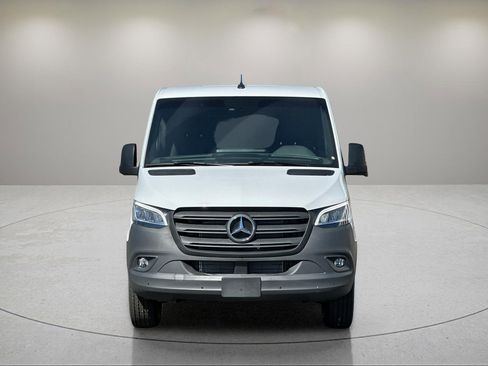 New 2024 Mercedes-Benz Sprinter 144 Cargo image 9