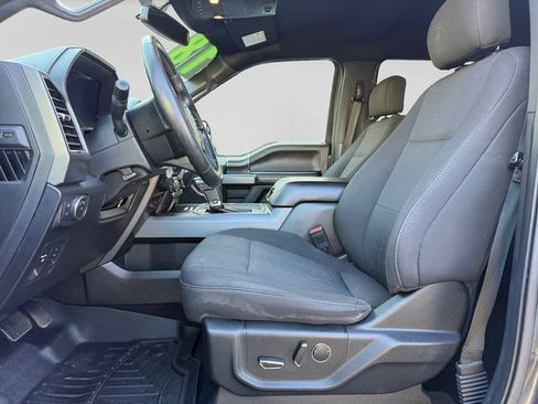 Used 2018 Ford F150 XLT w/ Equipment Group 302A Luxury AWD/4WD image 15