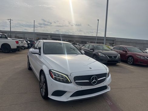 Used 2019 Mercedes-Benz C 300 Sedan image 2