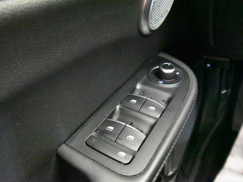 Used 2023 Alfa Romeo Giulia Veloce image 28