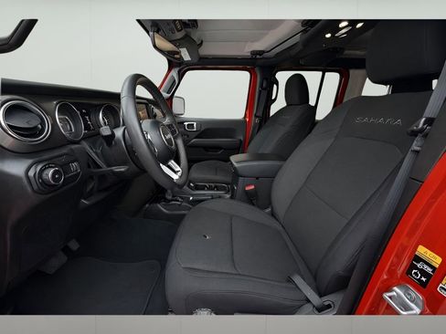Used 2023 Jeep Wrangler Sahara image 9