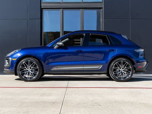 New 2026 Porsche Macan Turbo image 2