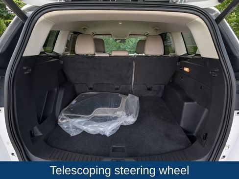 Used 2016 Ford Escape SE w/ SE Chrome Package FWD image 28