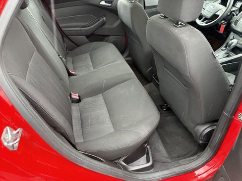 Used 2015 Ford Focus SE FWD image 14
