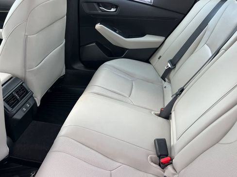 Used 2024 Honda Accord EX-L image 5