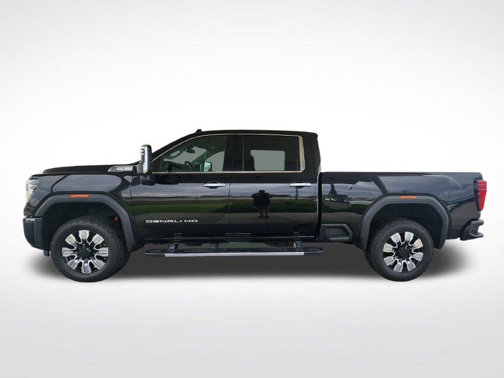Used 2024 GMC Sierra 2500 Denali AWD/4WD image 8