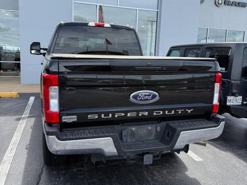 Used 2019 Ford F250 XL w/ STX Appearance Package AWD/4WD image 2
