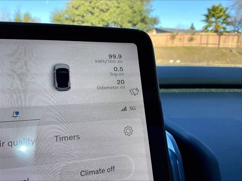 New 2025 Volvo EX30 Ultra w/ Protection Package Premier image 19