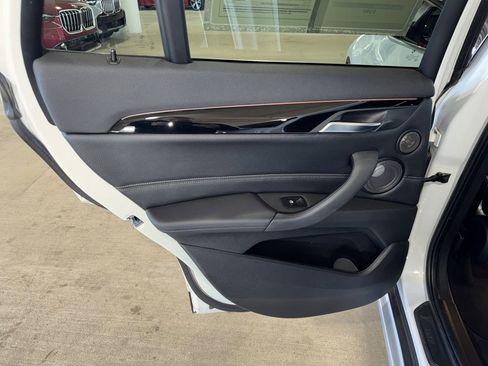 Used 2016 BMW X1 xDrive28i image 16