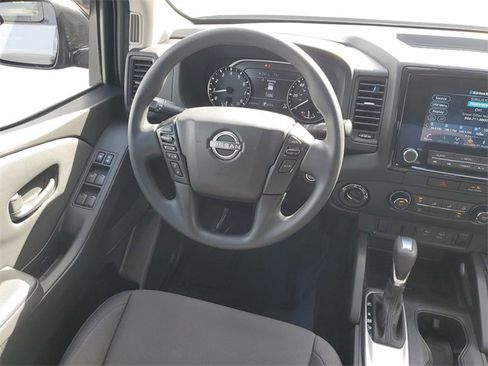 Used 2022 Nissan Frontier S image 14