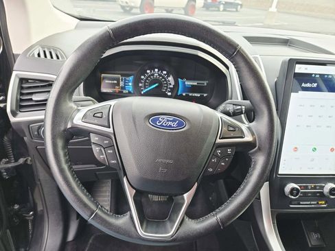 Used 2023 Ford Edge SEL image 18