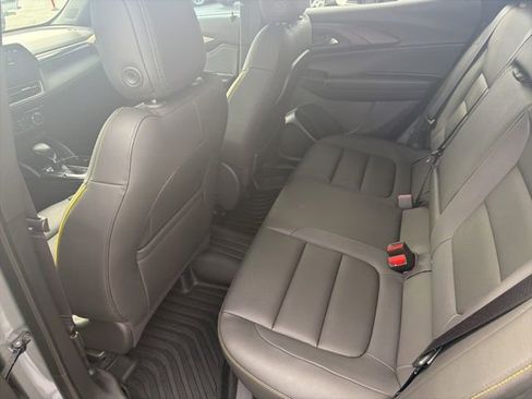 Used 2025 Chevrolet TrailBlazer ACTIV w/ Convenience Package FWD image 19