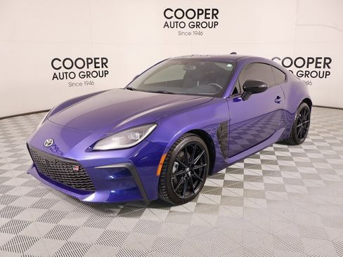 Used 2023 Toyota GR86 Premium w/ ALL Weather Mat Package (TMS) image 10