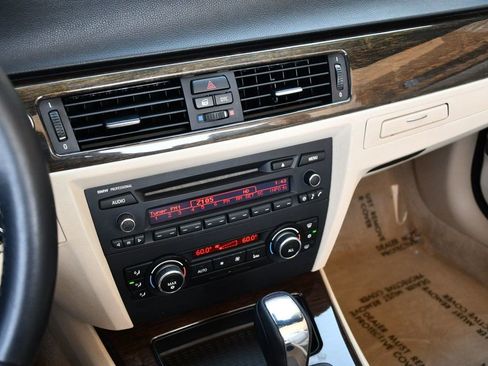 Used 2011 BMW 328i Convertible image 66