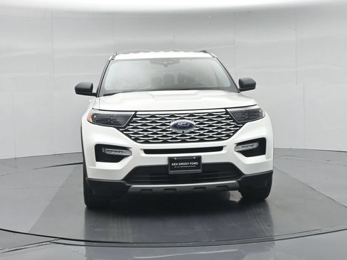 Certified 2021 Ford Explorer XLT w/ Equipment Group 202A RWD image 22