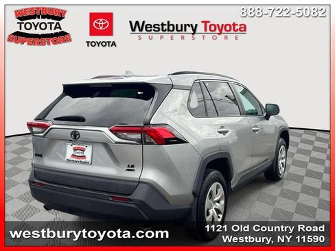 Used 2021 Toyota RAV4 LE AWD/4WD image 6
