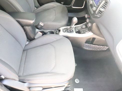 Used 2017 Jeep Compass Sport AWD/4WD image 48