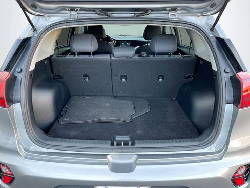 Certified 2022 Kia Niro LXS image 24