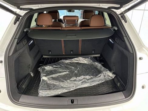Certified 2023 Audi Q5 2.0T Premium w/ Convenience Package AWD/4WD image 10