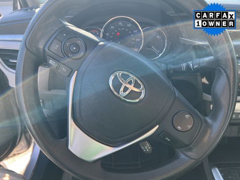 Used 2015 Toyota Corolla LE FWD image 8