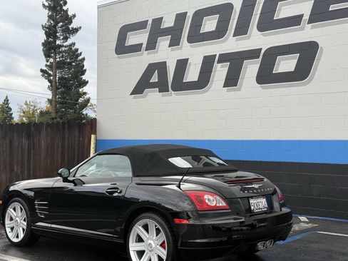 Used 2005 Chrysler Crossfire Convertible image 23