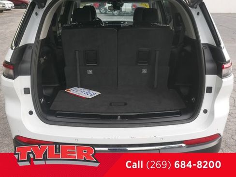 Used 2023 Jeep Grand Cherokee L Limited AWD/4WD image 17
