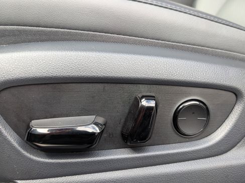 Used 2025 Lexus RZ 300e w/ Accessory Package (2T) image 21