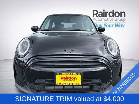 Used 2022 MINI Cooper 2-Door Hardtop FWD image 2
