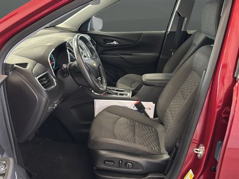 Used 2021 Chevrolet Equinox LT AWD/4WD image 9