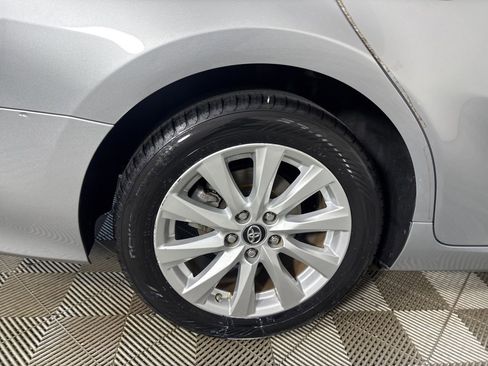 Used 2018 Toyota Camry L image 30