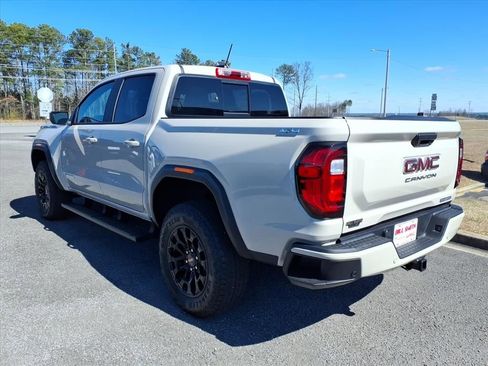 New 2026 GMC Canyon Elevation w/ Convenience Package image 5