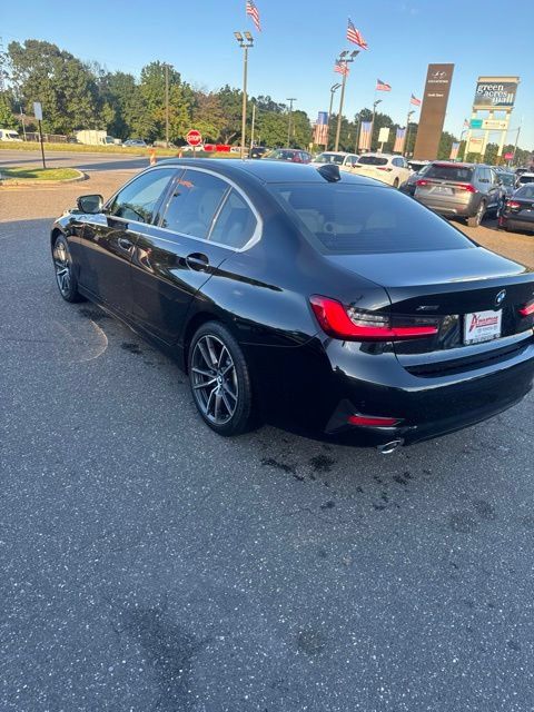 Used 2020 BMW 330i xDrive Sedan w/ Premium Package AWD/4WD image 4