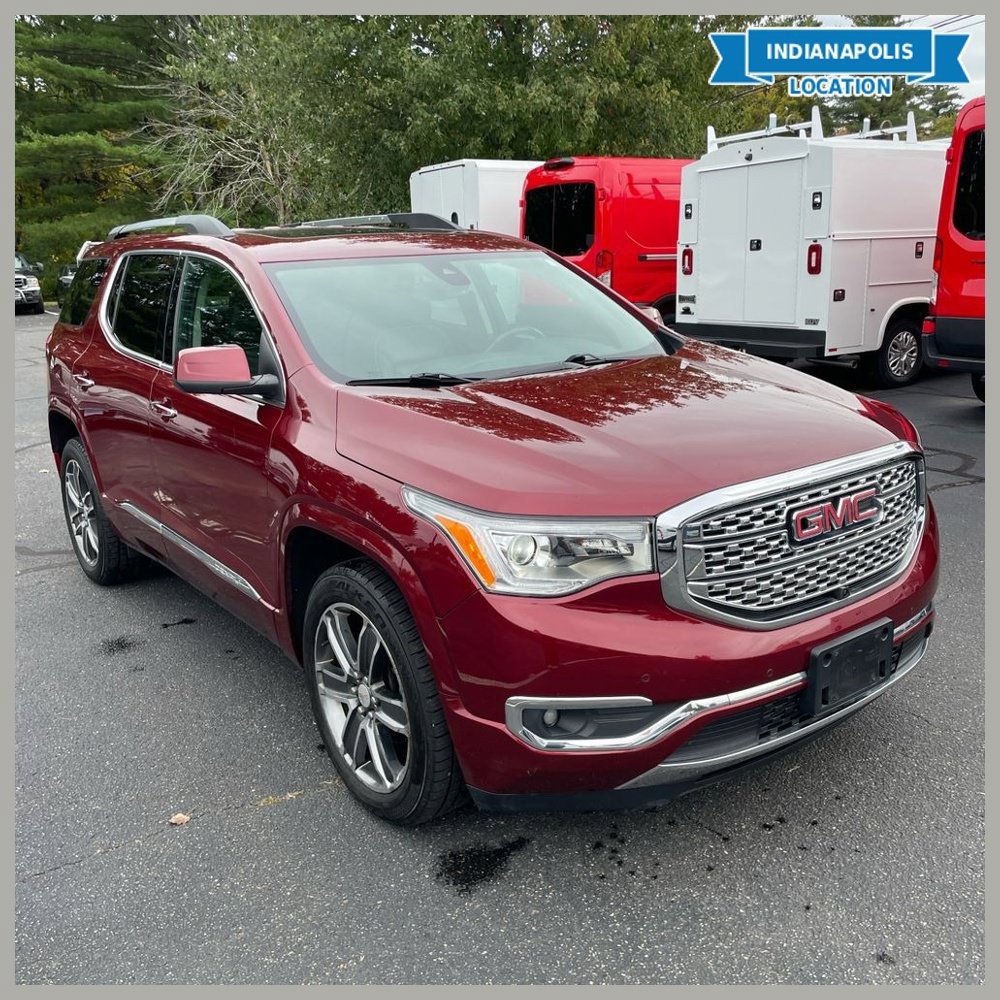 Used 2017 GMC Acadia Denali w/ Technology Package AWD/4WD image 1