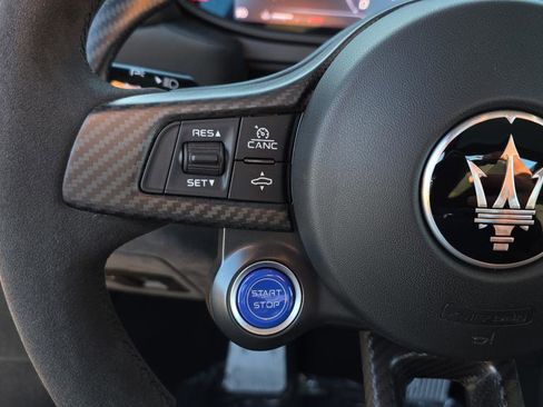 Used 2023 Maserati MC20 Spyder image 24