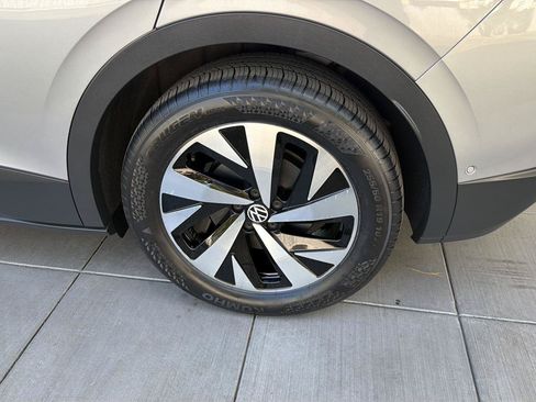 Used 2023 Volkswagen ID.4 Pro RWD image 12