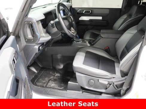 Used 2024 Ford Bronco Black Diamond image 14