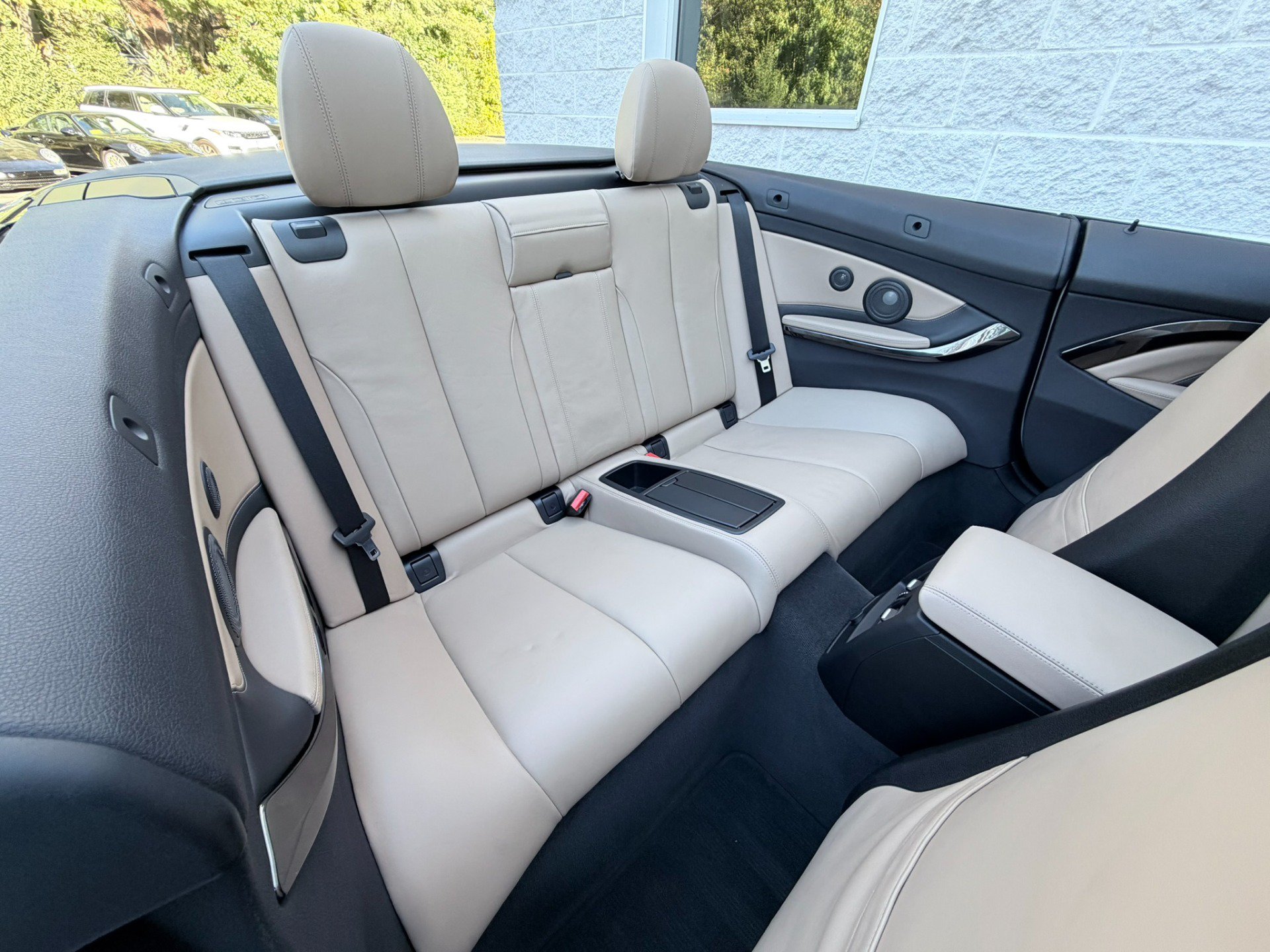 Used 2015 BMW M4 Convertible RWD image 43