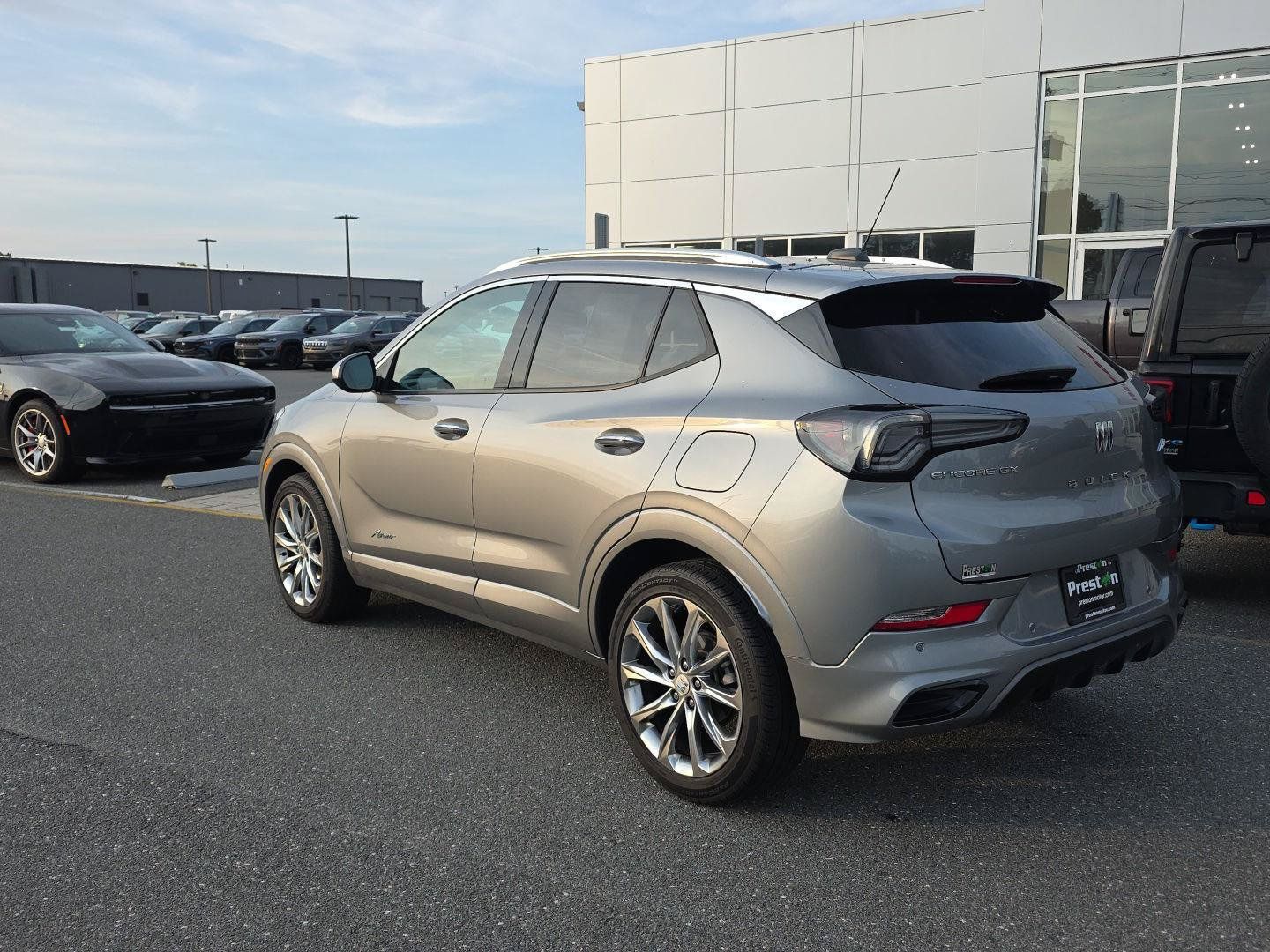 Used 2024 Buick Encore GX Avenir w/ Avenir Convenience Package FWD image 10